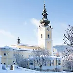 Seminarzentrum Stift Schlaegl מלון