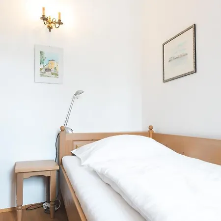 호텔 Seminarzentrum Stift Schlaegl 3*